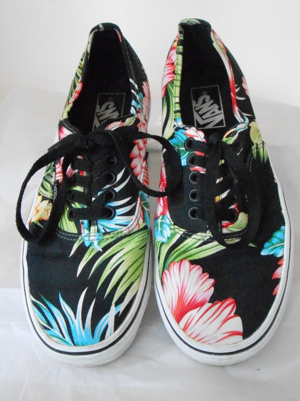 Van's Off The Wall Women's Black Hawaiian Tropical Floral Print Sneakers Size-7